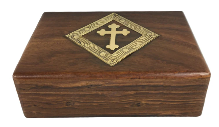Carved Wooden Box Size: 6 x 4 x 2 in.