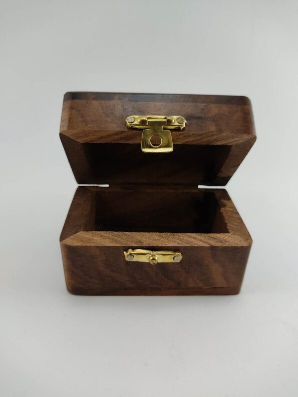Ornated Wooden Box (8x5x4cm)