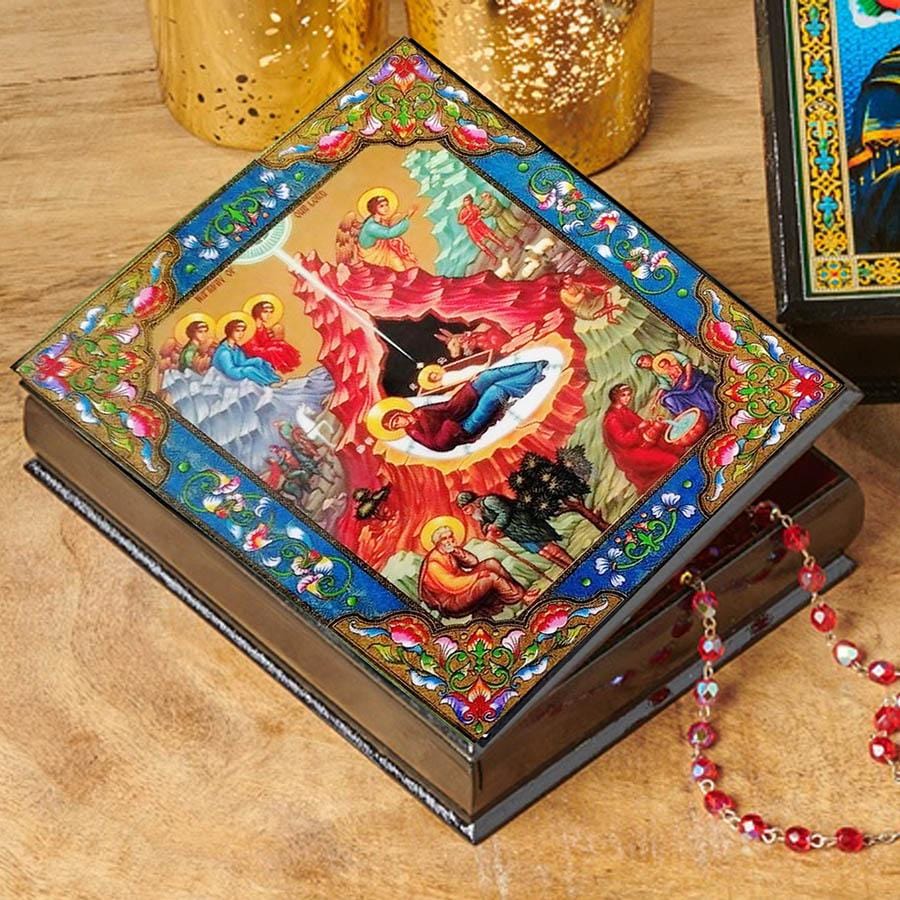 Lacquer Box: Nativity of Christ the Savior