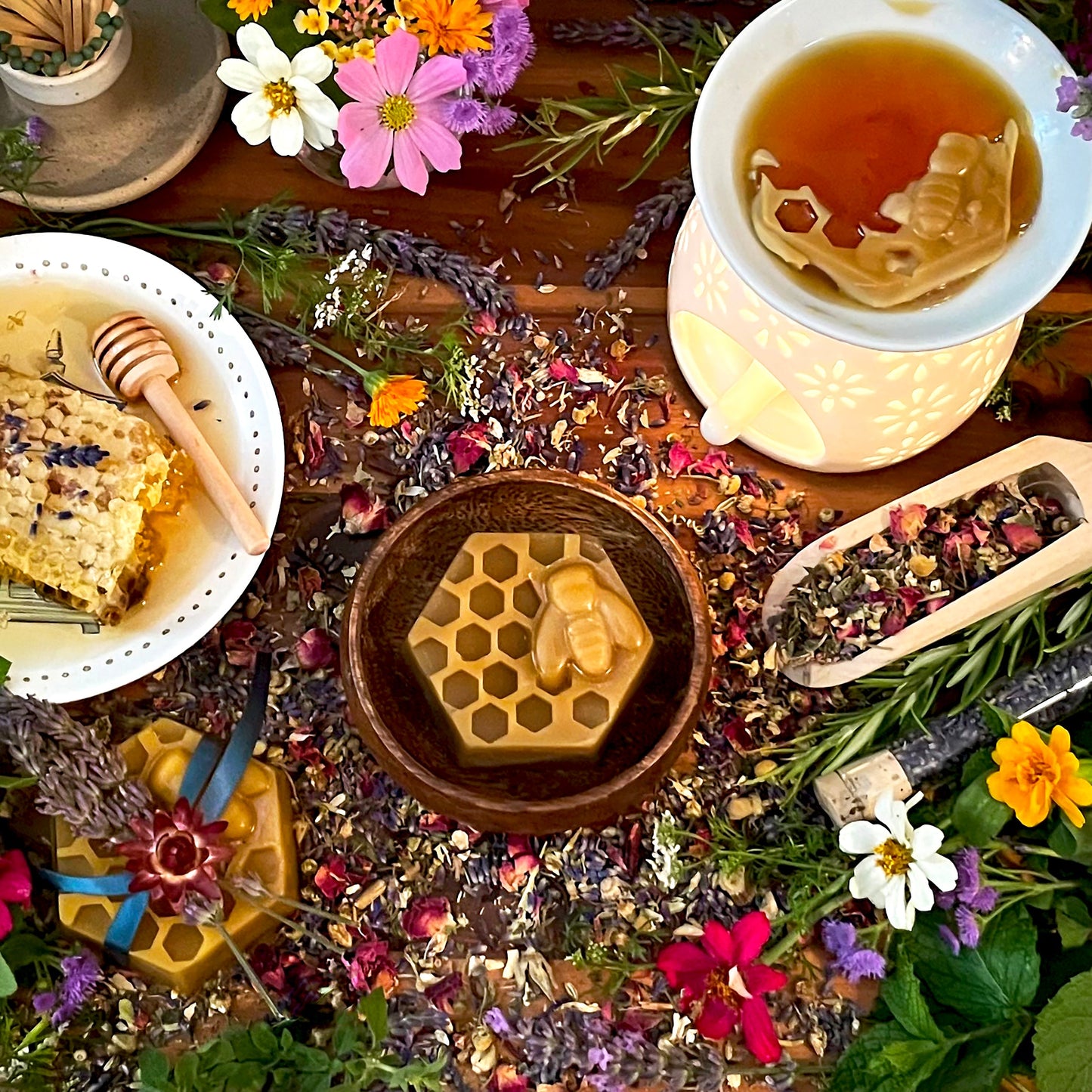 Aromatic Beeswax Melt: Honey Harvest (1.9 oz)