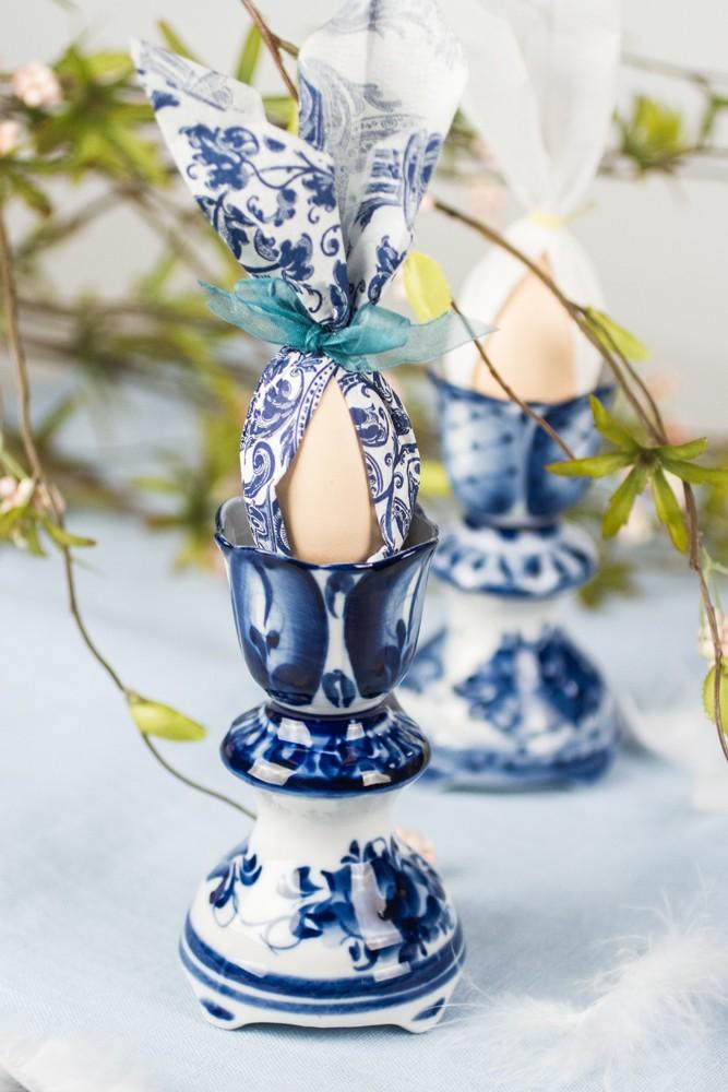 Gzhel Porcelain Egg Stand